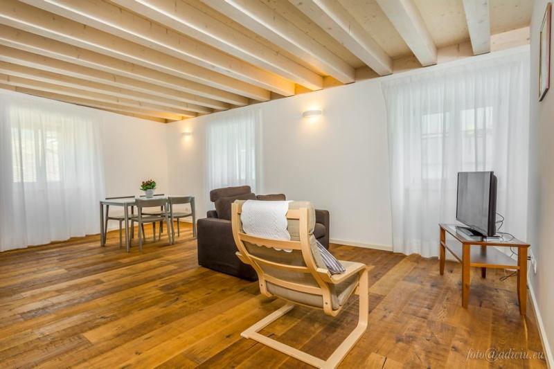 Palazzo Chimelli Apartment Pergine Valsugana Luaran gambar